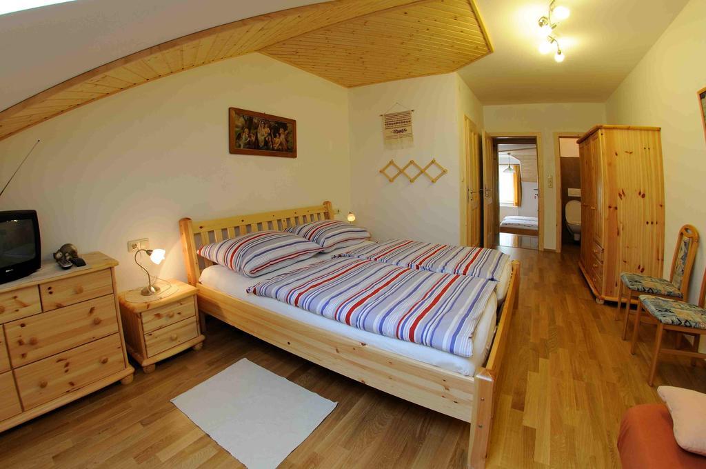 Ferienwohnung Einkehrhof Poggau Reinsberg Zimmer foto